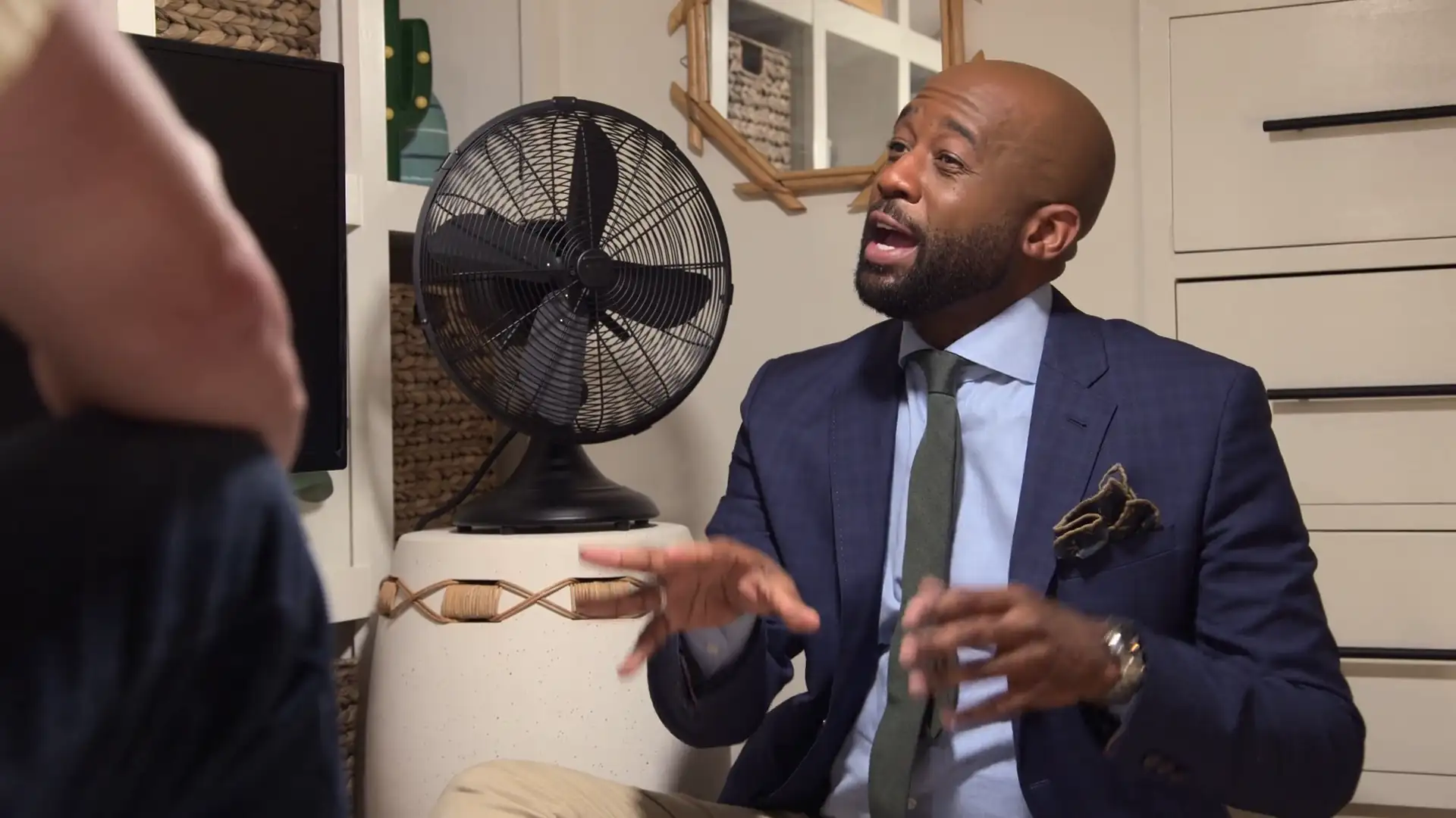 download hack my home - netflix (2023) season 1 complete dual audio {hindi-english} 480p | 720p | 1080p web-dl