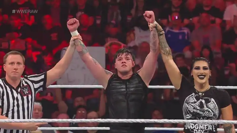 download wwe monday night raw - 22th may (2023) english full wwe show 480p [550mb] | 720p [1.2gb] hdrip