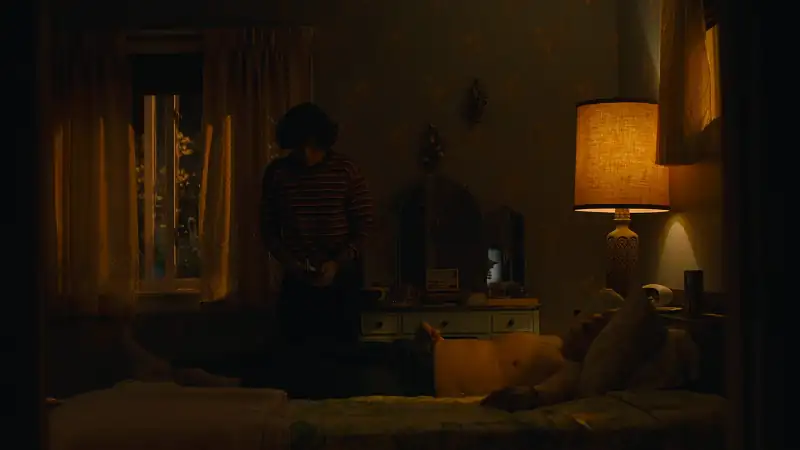 download the crowded room (2023) season 1 [s01e10 - complete] apple tv+ original web series 720p | 1080p web-rip