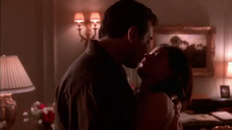 download jade (1995) bluray {english with subtitles} full movie 480p [400mb] | 720p [800mb]