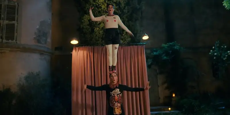 download transatlantic - netflix original (2023) season 1 complete dual audio {hindi-english} 480p | 720p web-dl